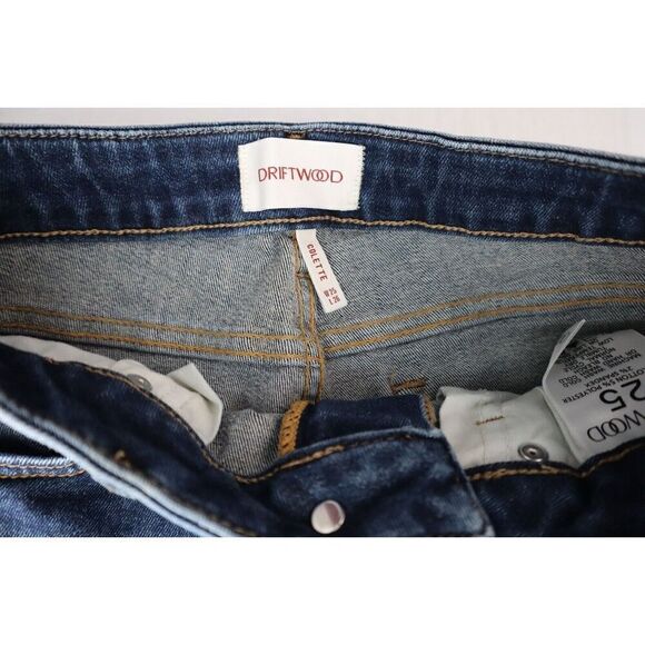 Driftwood Women Sz 25 Med. Wash Colette Floral Embroidered Cuffed Crop Jeans - Picture 3 of 10